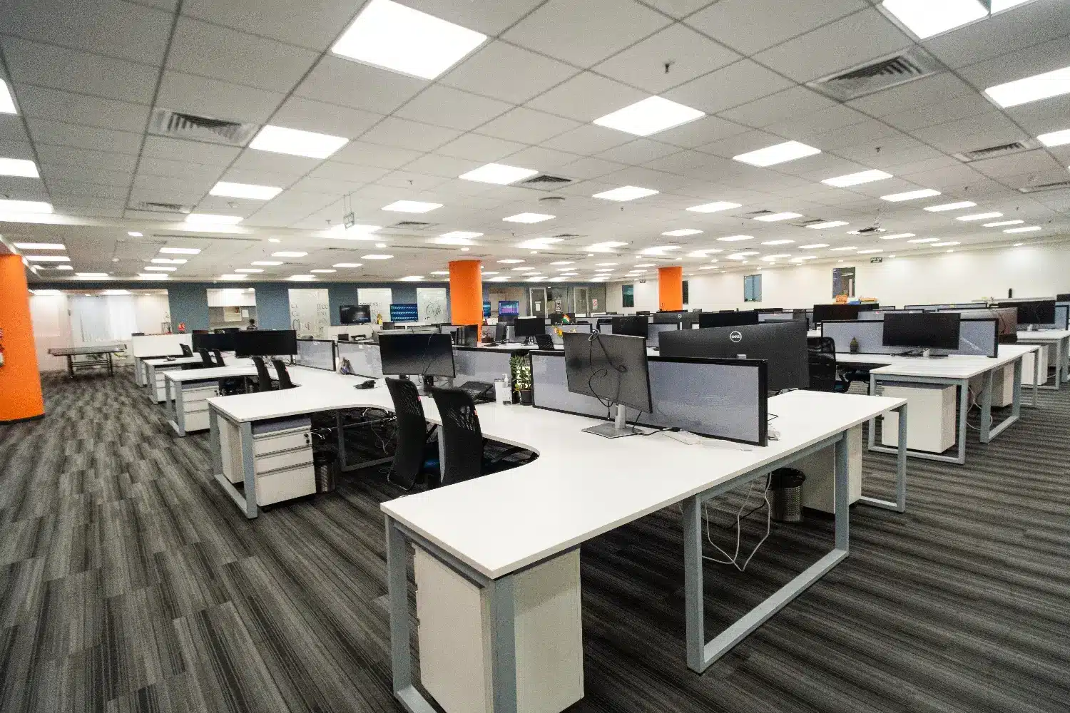 8 Steps to Transition from Cubicles to Open-Plan Spaces