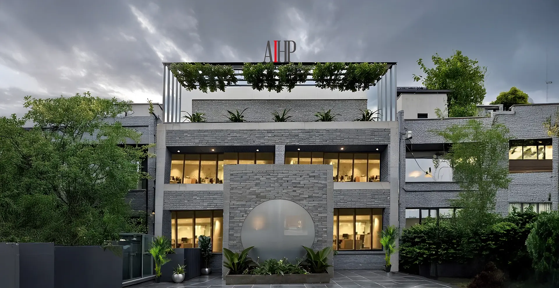 Office Expansion Strategies—When to Stay, When to Add Hubs, When to Relocate